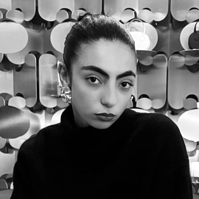 Camélia après un MBA International HR chez ISG RH, elle travaille chez Bulgari à New York